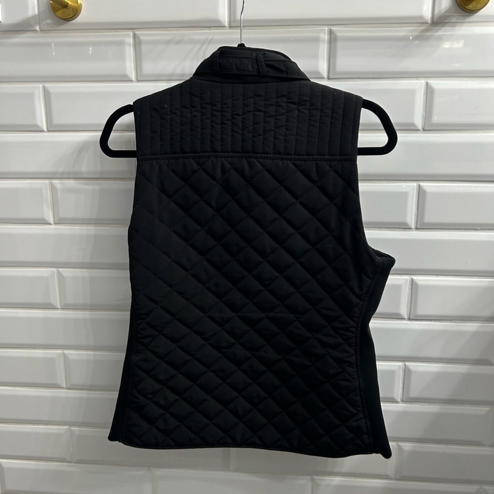 Guess Women’s Medium Quilted Zip Up Vest - Picture 2 of 4